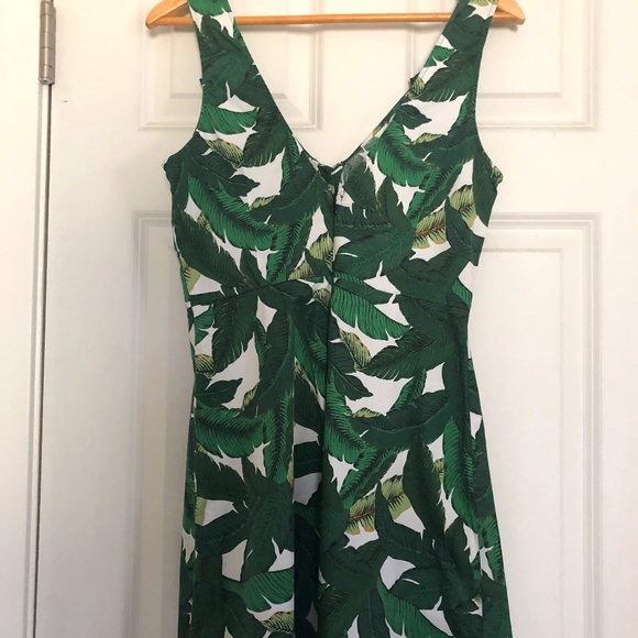 Forever 21 Dresses & Skirts - Forever 21 Palm Tree Short Dress with Dark Brown Wood Buttons